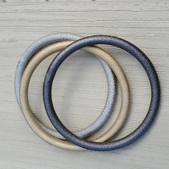 Hammered look metal Bracelet set - Picture 7 of 8